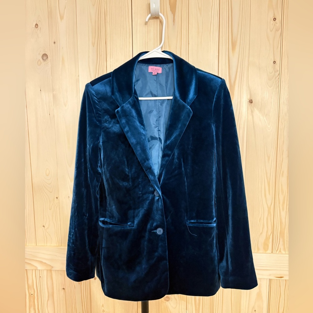 Francesca's Collections Navy Blue Velvet Blazer